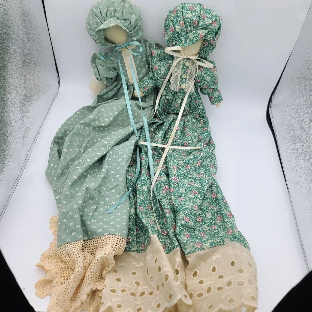 Unbranded cloth dolls